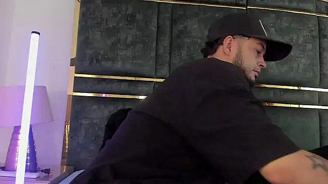 GaelyCoral online show from 02.12.26