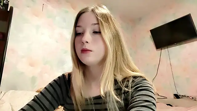 TiaBIanks online show from 04.16.26