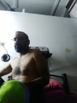 Snapshot of OMARMEX1 chatting on 04.10.26 OMARMEX1 online show from 04.10.26