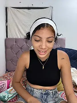 Snapshot of Britney__Latina chatting on 02.27.26 Britney Latina online show from 02.27.26