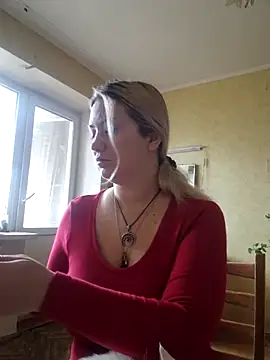 Snapshot of IvorySiel chatting on 02.26.26 IvorySiel online show from 02.26.26