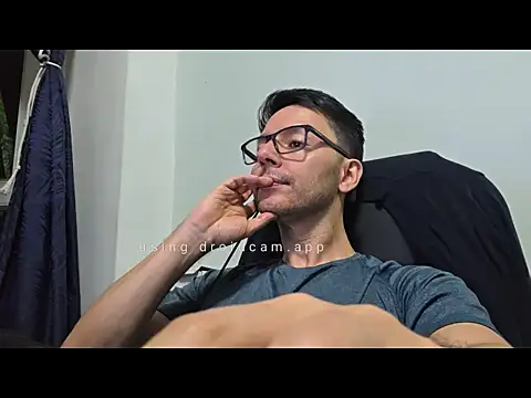 Snapshot of Coddy_maxx69 chatting on 02.14.26 Coddy maxx69 online show from 02.14.26