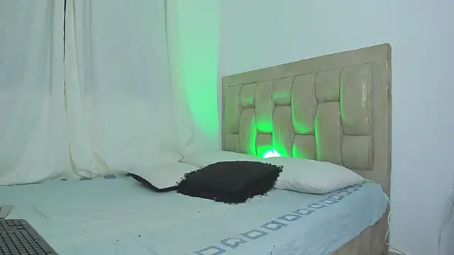 LatinoDark online show from 02.09.26