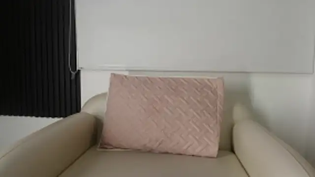 Sharlo Alvarez online show from 02.25.26