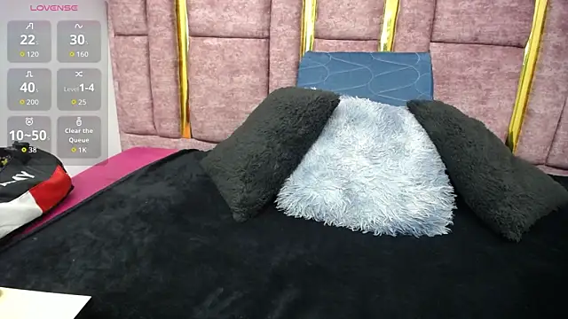 FRANCESCA LOVE  online show from 04.11.26