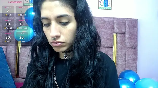 FRANCESCA LOVE  online show from 04.28.26