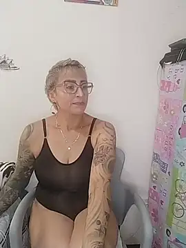 Snapshot of Charlotte_gray_ chatting on 02.14.26 Charlotte gray online show from 02.14.26