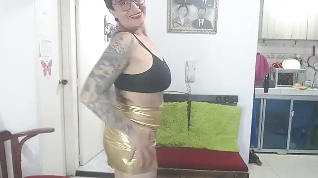 Charlotte gray  online show from 05.10.26