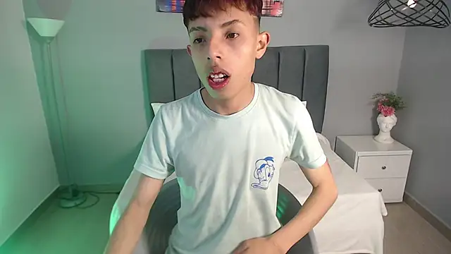 Snapshot of _camilo_ortiz chatting on 02.23.26 camilo ortiz online show from 02.23.26