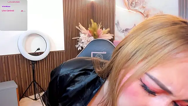 Snapshot of LUNAKITTY_TAY chatting on 07.08.26 LUNAKITTY TAY online show from 07.08.26