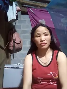 Snapshot of nhynhy11 chatting on 02.14.26 nhynhy11 online show from 02.14.26