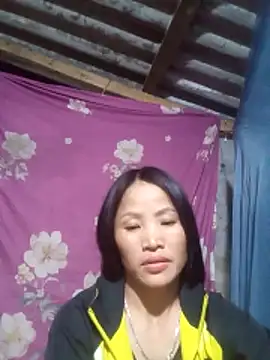 Snapshot of nhynhy11 chatting on 02.18.26 nhynhy11 online show from 02.18.26