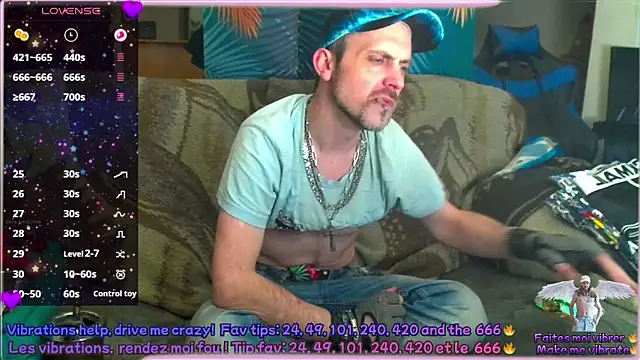 Snapshot of SwatRocShy chatting on 03.03.26 SwatRocShy online show from 03.03.26