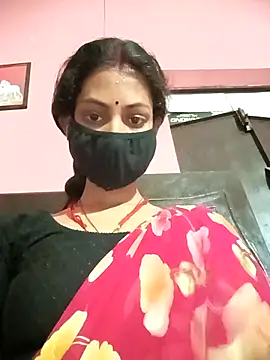 Snapshot of BIG_QWEEN_NO1 chatting on 04.01.26 BIG QWEEN NO1 online show from 04.01.26