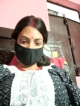 Snapshot of BIG_QWEEN_NO1 chatting on 04.04.26 BIG QWEEN NO1 online show from 04.04.26