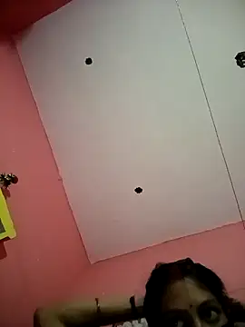 Snapshot of BIG_QWEEN_NO1 chatting on 04.10.26 BIG QWEEN NO1 online show from 04.10.26