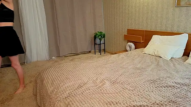 Snapshot of NikkyBee_ chatting on 02.10.26 NikkyBee online show from 02.10.26