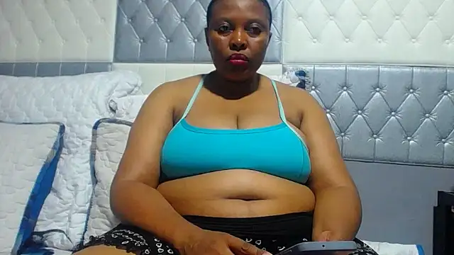 SEXYBUSTYEBONYXX online show from 04.19.26