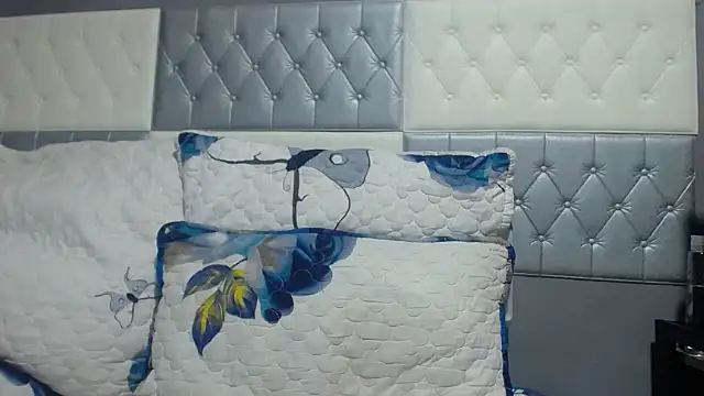 SEXYBUSTYEBONYXX online show from 05.20.26