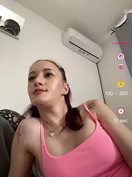 Roxyfoxyyy online show from 06.15.26