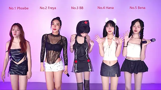 Snapshot of Believe-girl chatting on 03.11.26 Believe-girl online show from 03.11.26