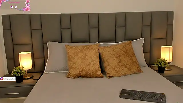 Amelie Belle  online show from 02.23.26