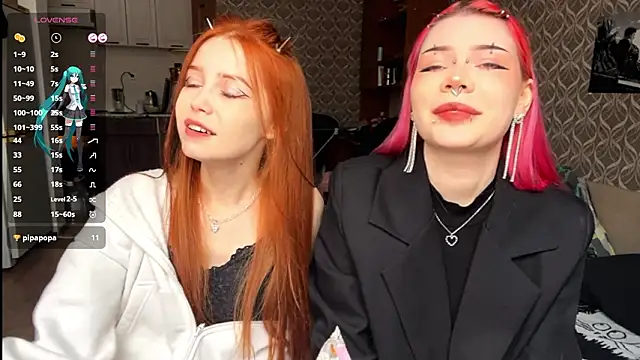 Snapshot of Veldenga chatting on 02.13.26 Veldenga online show from 02.13.26