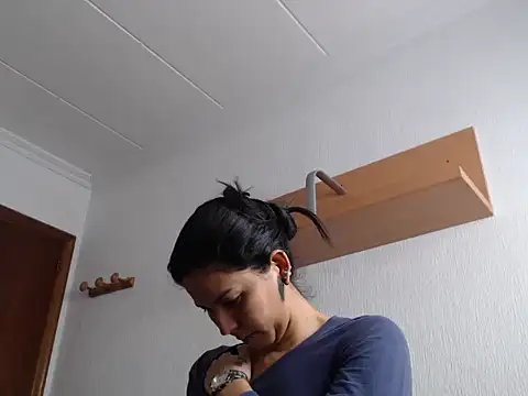 Snapshot of ZeforAitanna chatting on 02.11.26 ZeforAitanna online show from 02.11.26