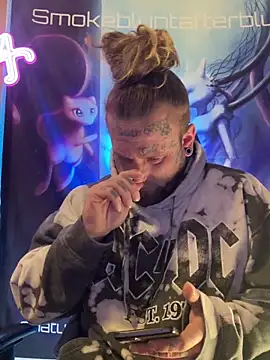 Snapshot of Smokebluntafterblunt chatting on 03.16.26 Smokebluntafterblunt online show from 03.16.26