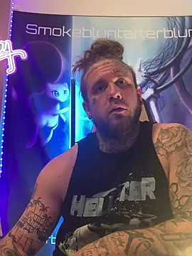 Snapshot of Smokebluntafterblunt chatting on 03.18.26 Smokebluntafterblunt online show from 03.18.26