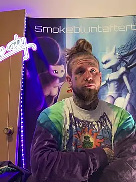 Snapshot of Smokebluntafterblunt chatting on 04.06.26 Smokebluntafterblunt online show from 04.06.26