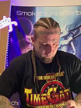 Snapshot of Smokebluntafterblunt chatting on 04.08.26 Smokebluntafterblunt online show from 04.08.26