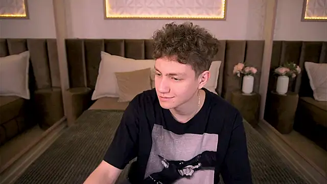 Snapshot of StefanBev chatting on 02.12.26 StefanBev online show from 02.12.26