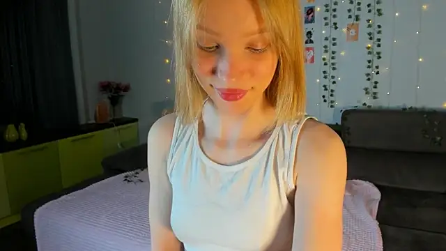 Kiracute18 online show from 05.19.26