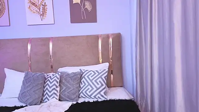 Snapshot of Mia_Naive chatting on 03.15.26 Mia Naive online show from 03.15.26