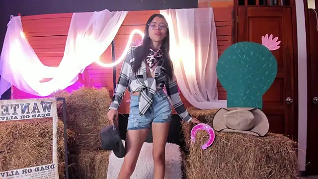 Snapshot of Mia_Naive chatting on 03.21.26 Mia Naive online show from 03.21.26