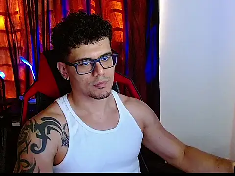 Snapshot of Logan0626 chatting on 02.11.26 Logan0626 online show from 02.11.26