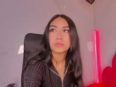 TiffanyDream8 online show from 02.20.26