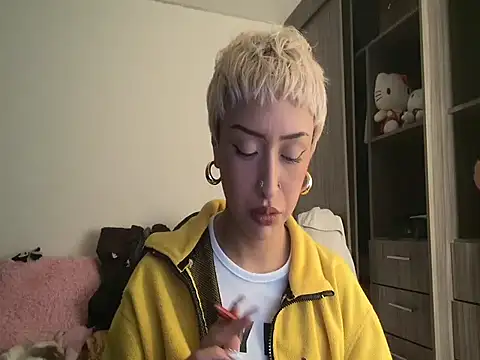  AbbyIce online show from 04.28.26