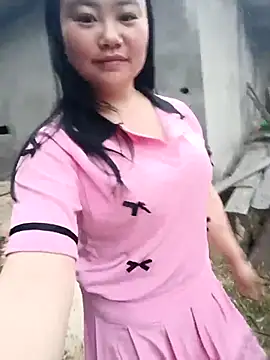 Snapshot of lisn-cute chatting on 02.22.26 lisn-cute online show from 02.22.26