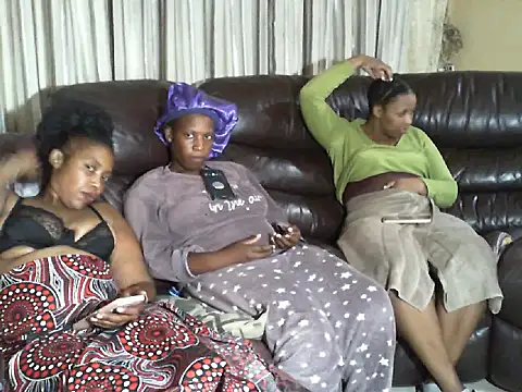 Caramel-Diva online show from 03.19.26