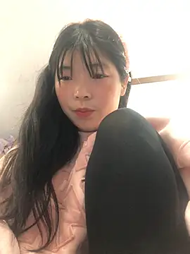 Snapshot of cuty_lusy chatting on 03.19.26 cuty lusy online show from 03.19.26