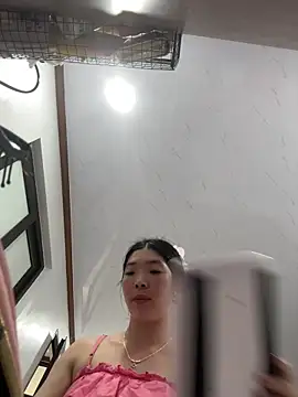 Snapshot of cuty_lusy chatting on 04.01.26 cuty lusy online show from 04.01.26