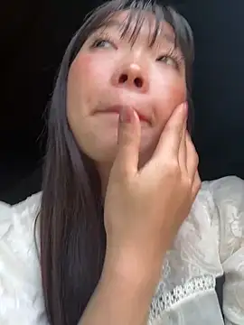 Snapshot of cuty_lusy chatting on 04.05.26 cuty lusy online show from 04.05.26