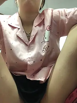 Snapshot of cuty_lusy chatting on 04.07.26 cuty lusy online show from 04.07.26