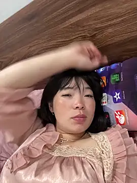 Snapshot of cuty_lusy chatting on 04.16.26 cuty lusy online show from 04.16.26