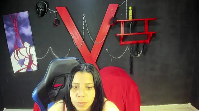 Snapshot of Zalomme chatting on 05.26.26 Zalomme online show from 05.26.26