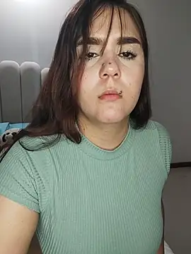 Snapshot of its_lauu_ chatting on 03.01.26 its lauu online show from 03.01.26