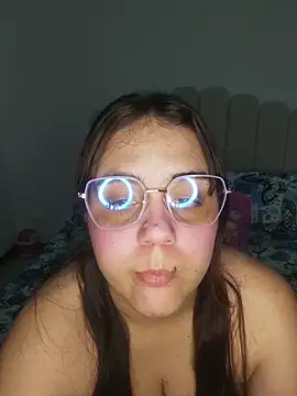 its lauu  online show from 04.05.26