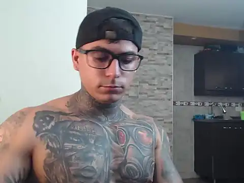 Snapshot of maxstrom111 chatting on 02.07.26 maxstrom111 online show from 02.07.26